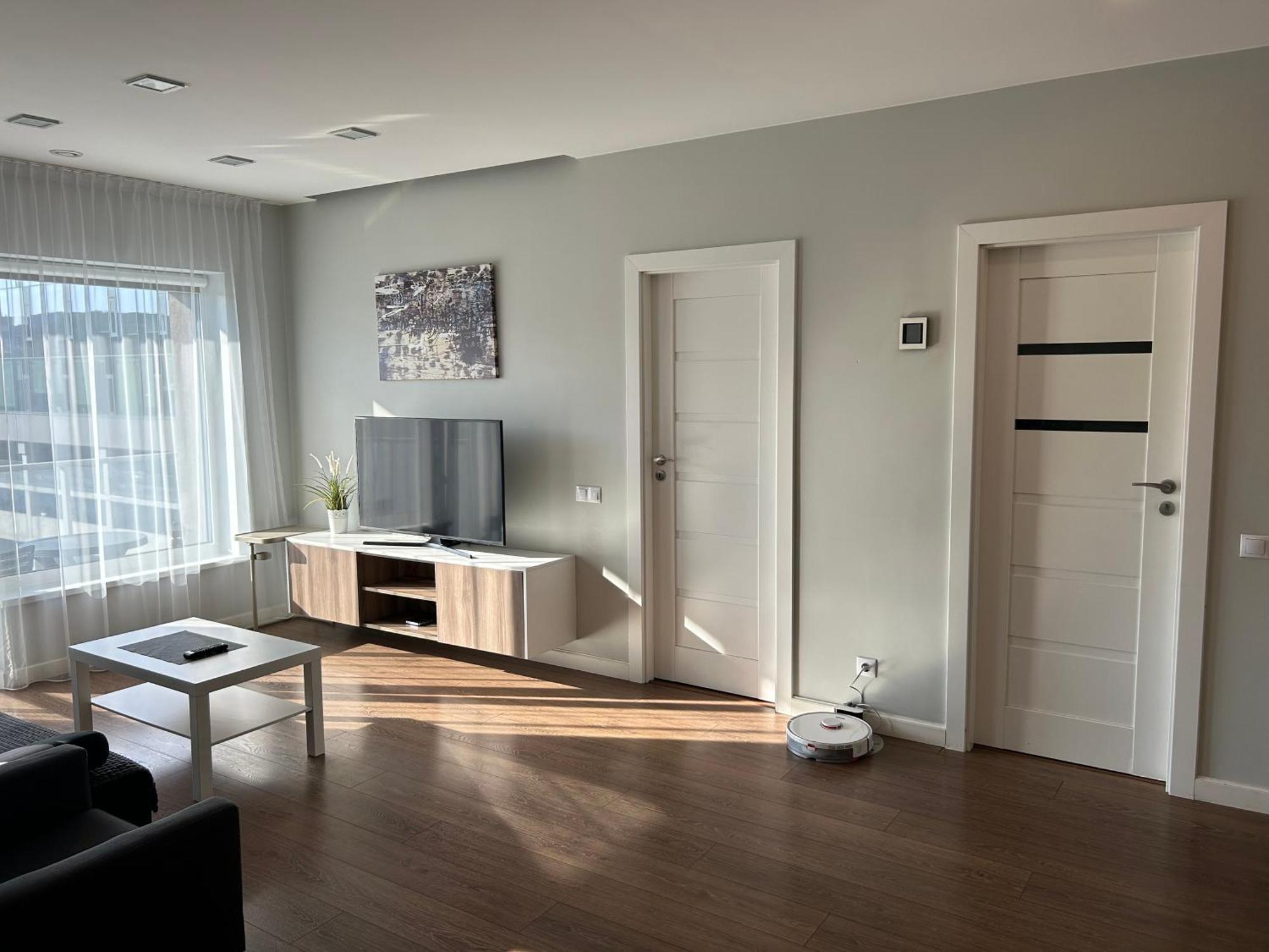 Your Home - Spacious Apartment In City Center, With Balcony & Self Check-In Vilna Exterior foto