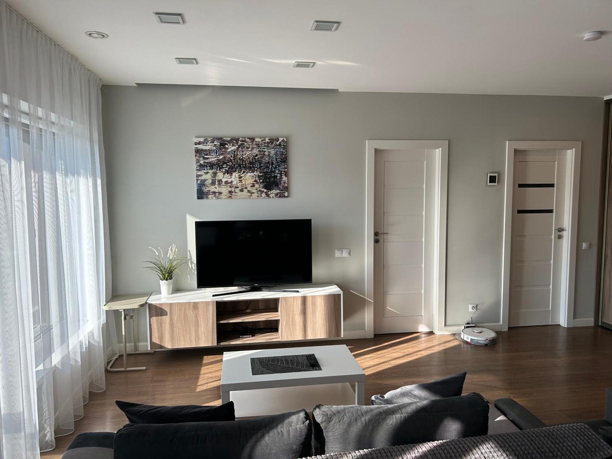 Your Home - Spacious Apartment In City Center, With Balcony & Self Check-In Vilna Exterior foto