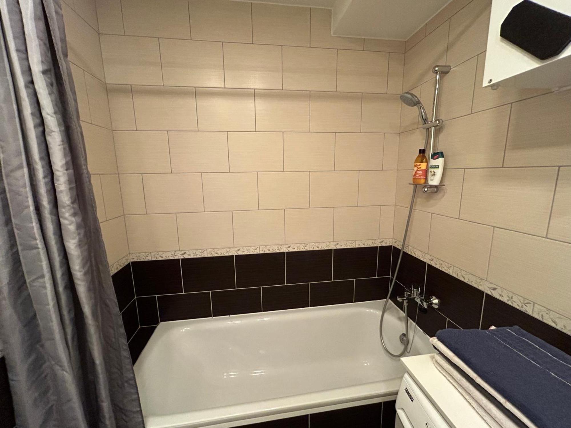 Your Home - Spacious Apartment In City Center, With Balcony & Self Check-In Vilna Exterior foto