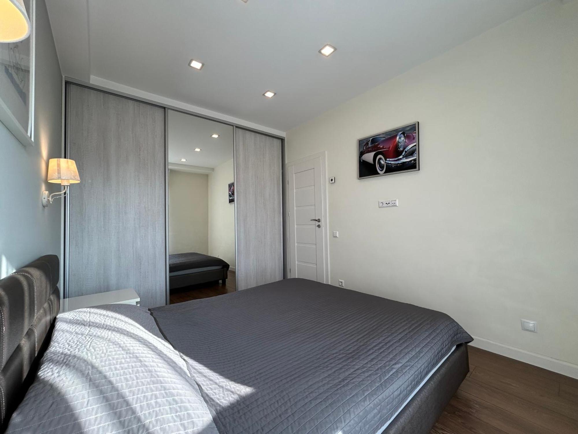 Your Home - Spacious Apartment In City Center, With Balcony & Self Check-In Vilna Exterior foto